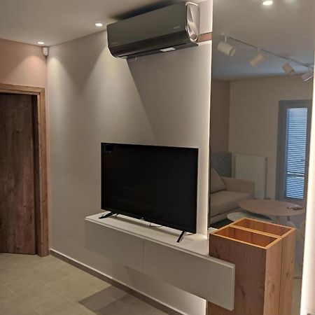 Pink Rose Luxury And Comfort Apartment At The Centre Of Preveza Exterior foto